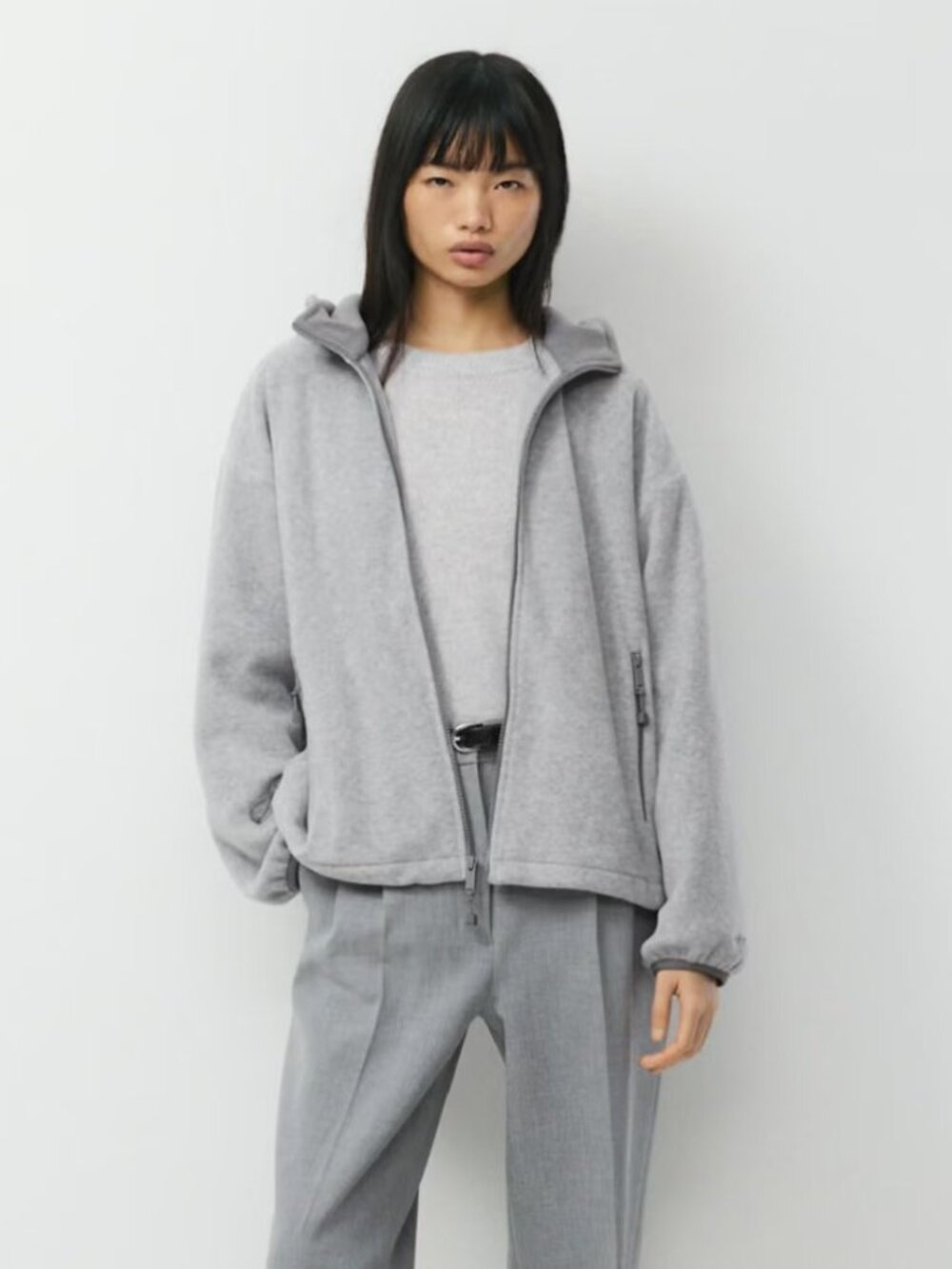 99% NEW ARITZIA SWEATER, SIZE M
